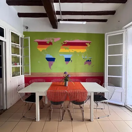 Tarragona Rooms *